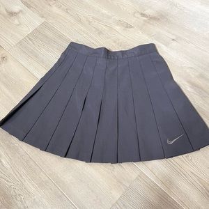 Nike pleated skirt EUC